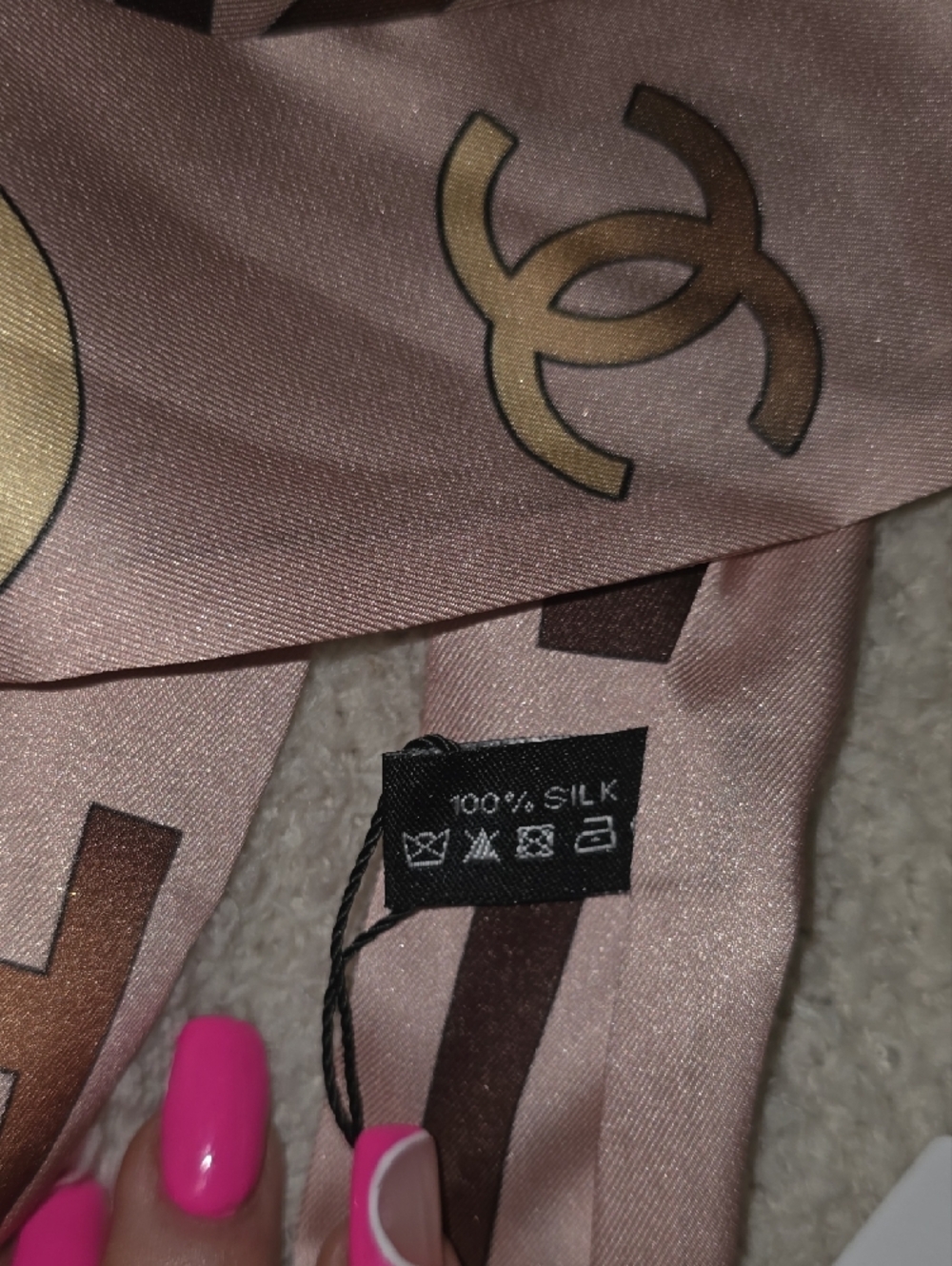 CHANEL Pink Logo-Print Scarf - Picture 6 of 6
